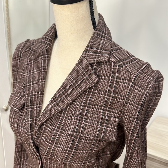 Vintage Diane Von Furstenburg Two Piece Plaid Style Skirt Suit Set size 6 - Picture 2 of 12